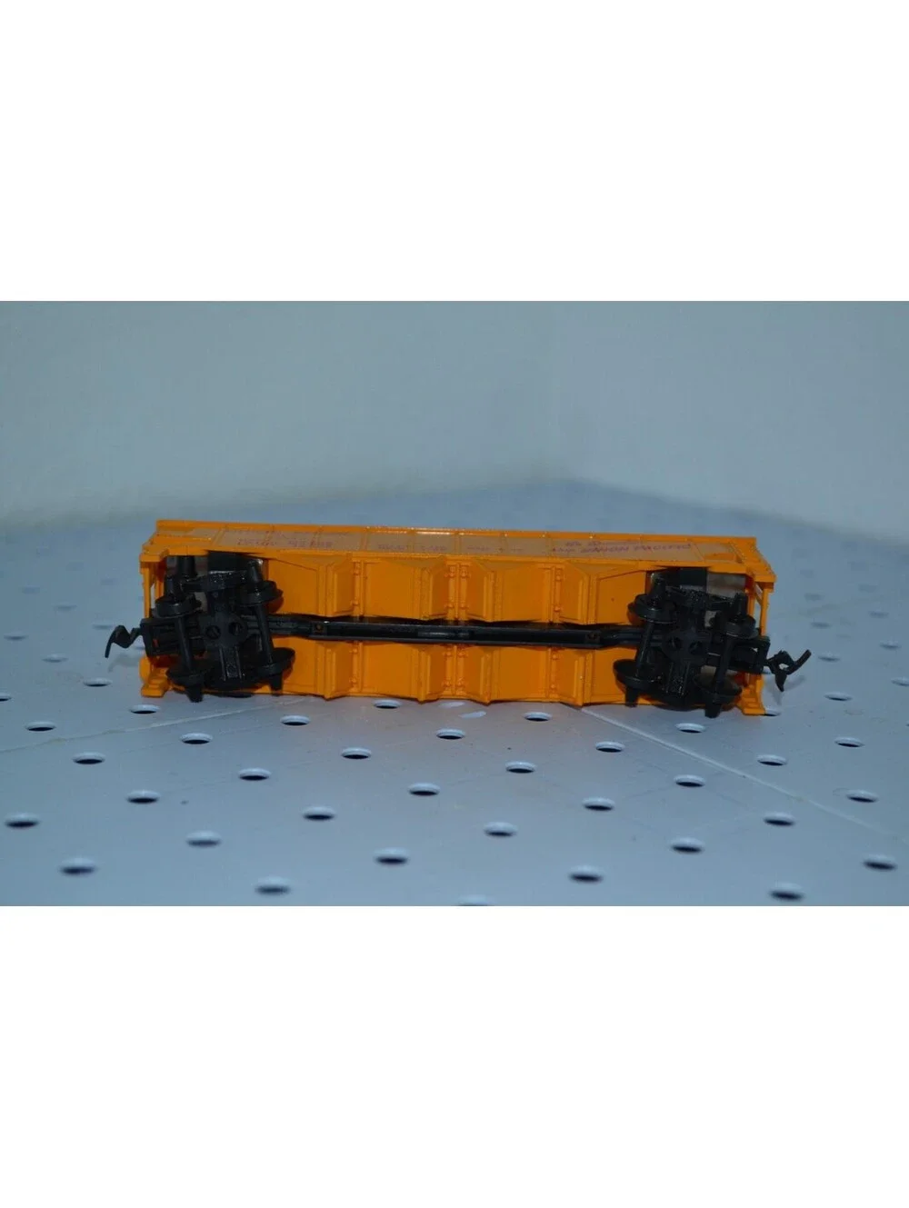 Tyco Ho Scale #344E Union Pacific 4-Bay Hopper U.P. #62040 Train Car